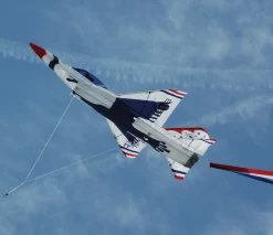 3D Jet Kite - F-16 Thunderbird 8 3D Jet Kite - F-16 Thunderbird -Kite Shop 11044p Thunderbird location01