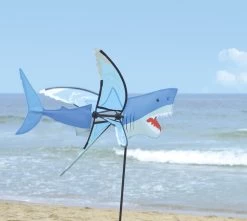 28 In. Shark Spinner -Kite Shop 25008p 28inSharkSpinner location1