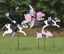 Petite Spinner - Cow -Kite Shop 25017 25901 25053 25072 Cows Pigs e6483d08 1d23 4b82 a1c1 1129fe676913